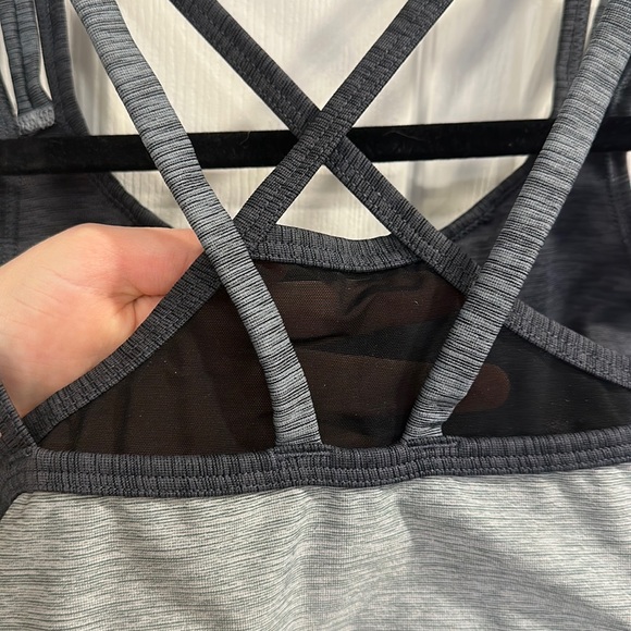 Pink Victoria’s Secret sports bra size small - Picture 5 of 5